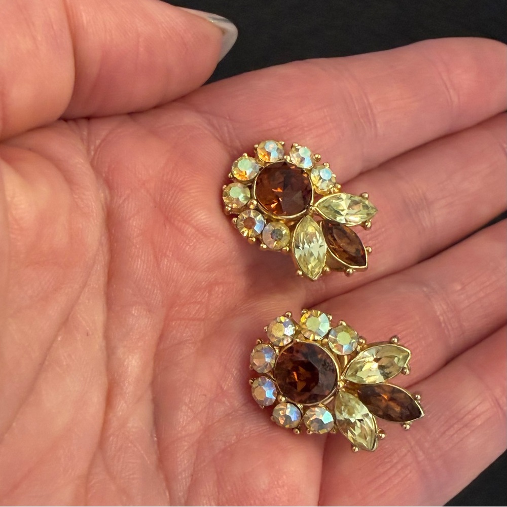 Crown Trifari Vintage Aurora Borealis Floral Clip On Earrings